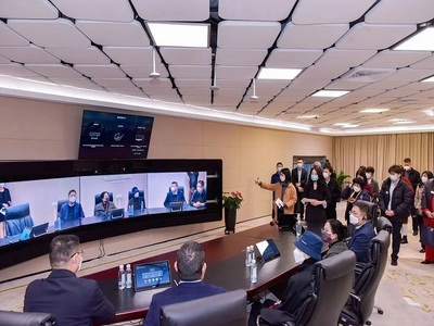 外國駐廈領事官員參訪湖里創新園，共話網絡科技研發新機遇